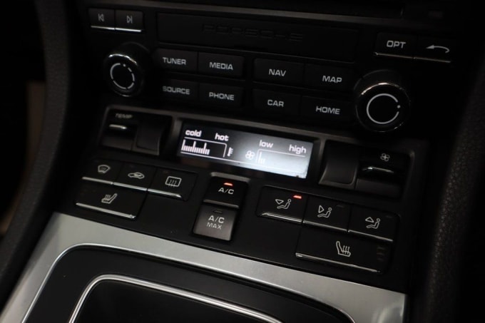 2025 Porsche 718 Boxster