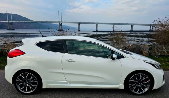 2025 Kia Proceed