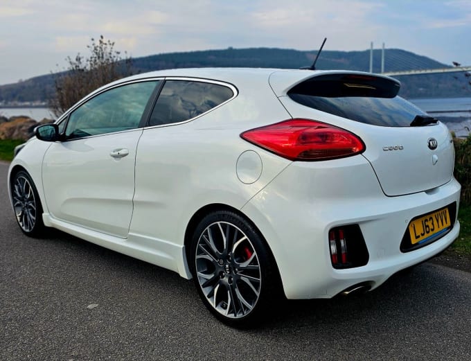2025 Kia Proceed