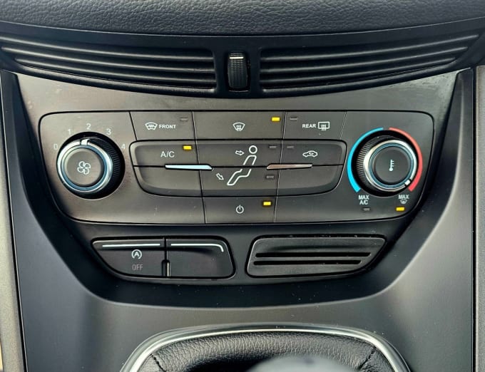 2025 Ford C-max