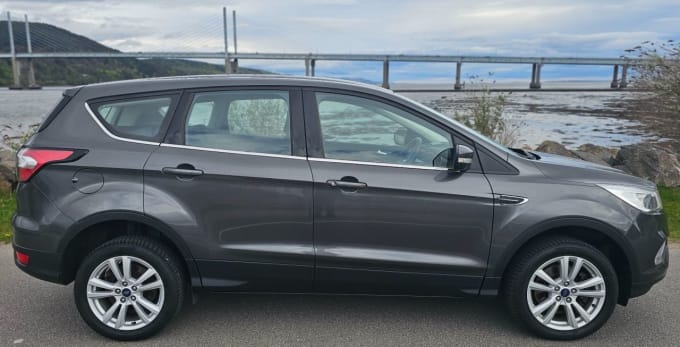 2025 Ford Kuga