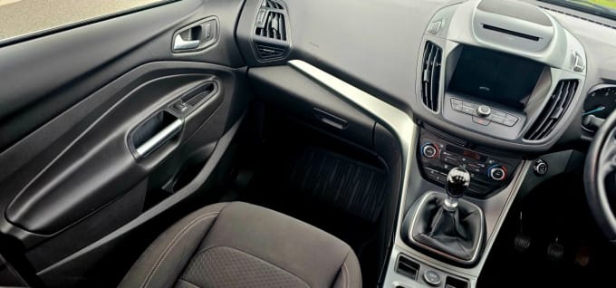 2025 Ford Kuga