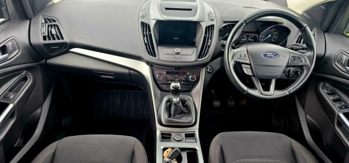 2025 Ford Kuga