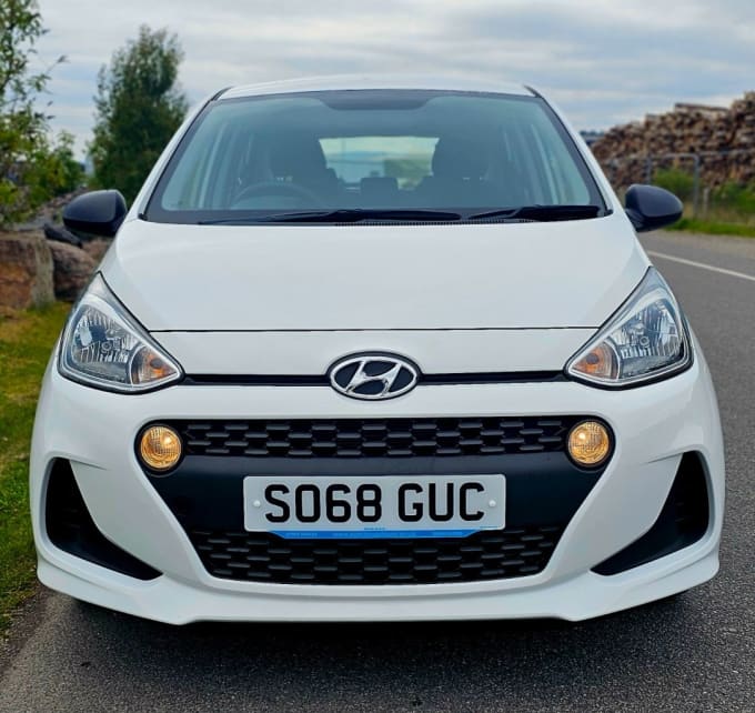 2025 Hyundai I10