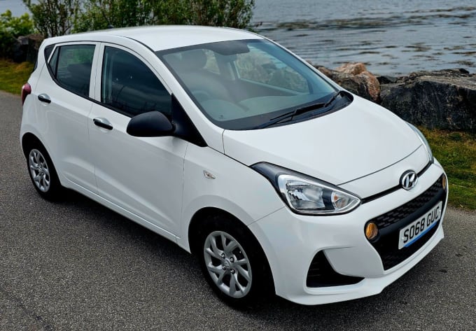 2025 Hyundai I10