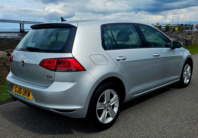 2025 Volkswagen Golf