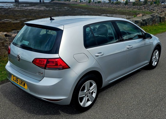 2025 Volkswagen Golf