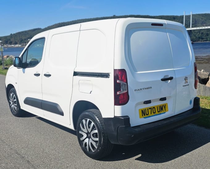 2020 Peugeot Partner