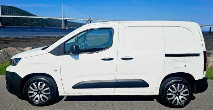 2020 Peugeot Partner