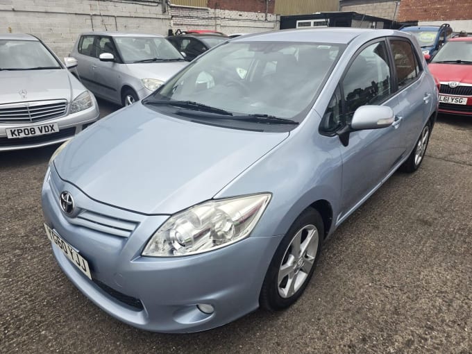 2010 Toyota Auris