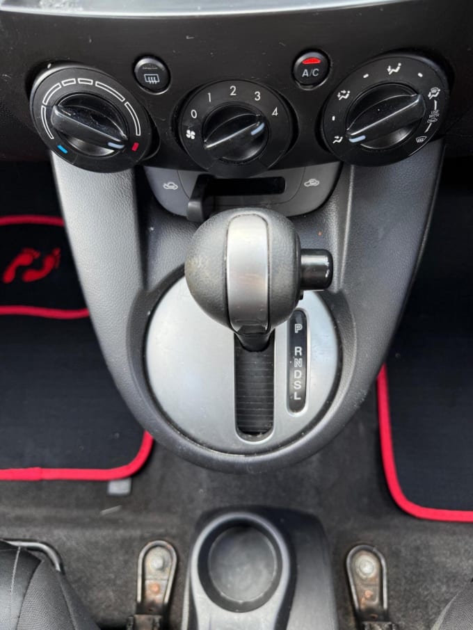 2010 Mazda Mazda2