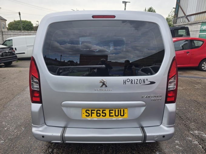 2015 Peugeot Partner Tepee