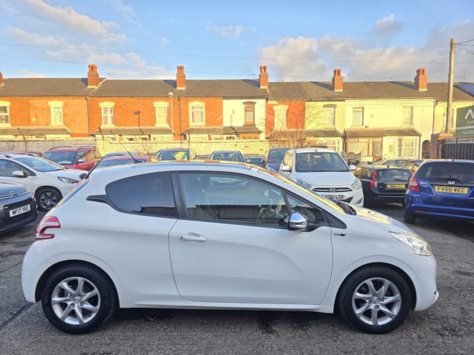 2014 Peugeot 208