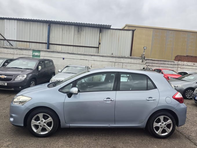 2010 Toyota Auris