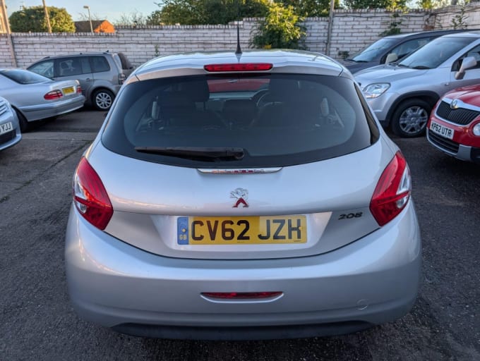 2012 Peugeot 208