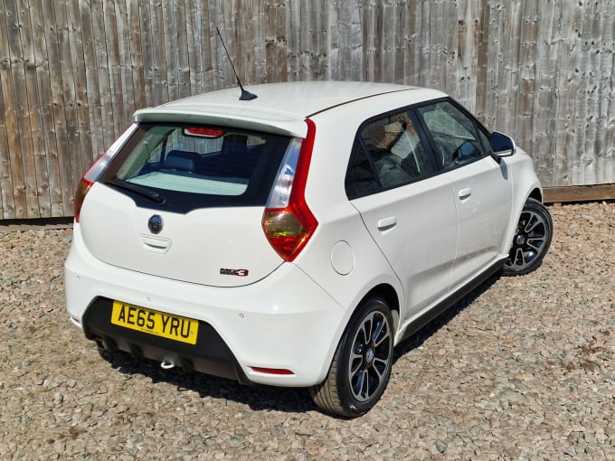 2015 Mg Mg3