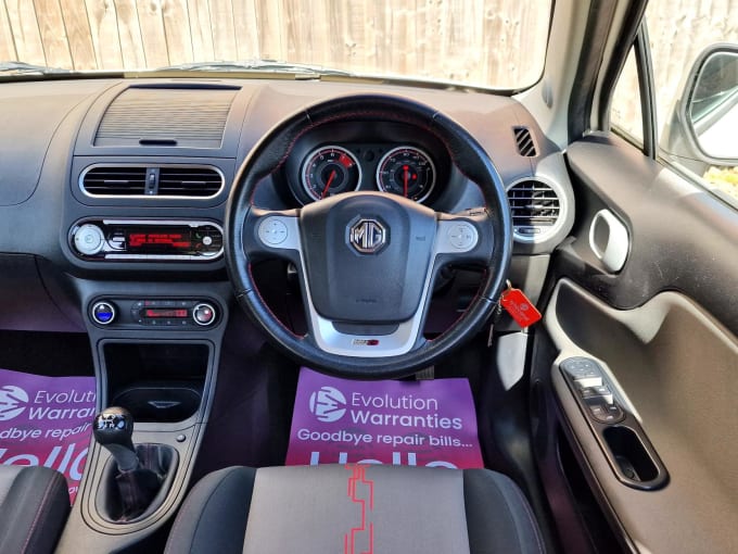 2015 Mg Mg3