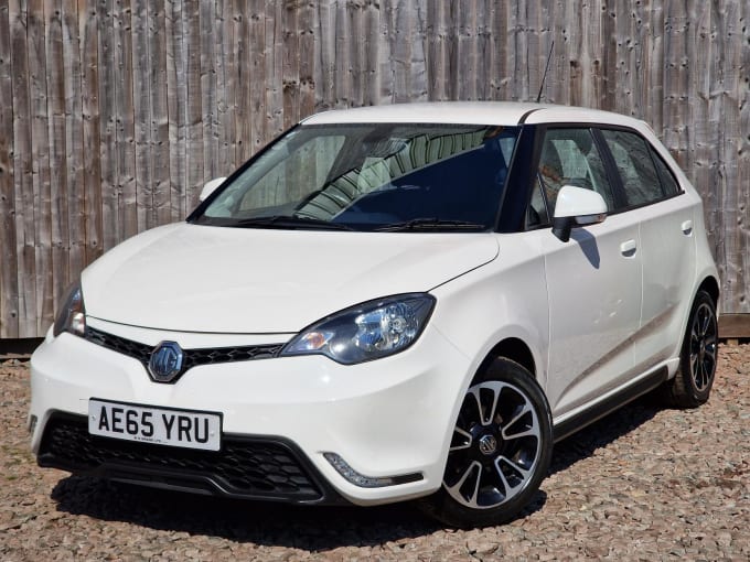2015 Mg Mg3