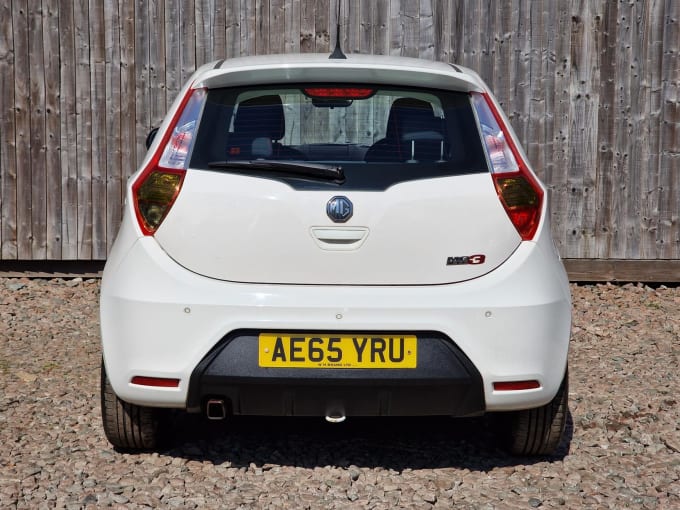 2015 Mg Mg3