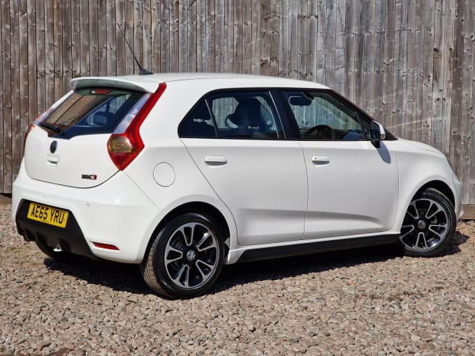 2015 Mg Mg3