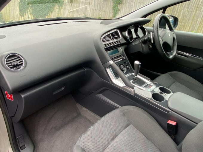 2012 Peugeot 3008