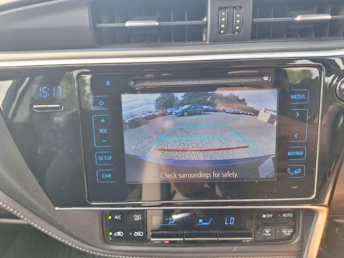 2016 Toyota Auris