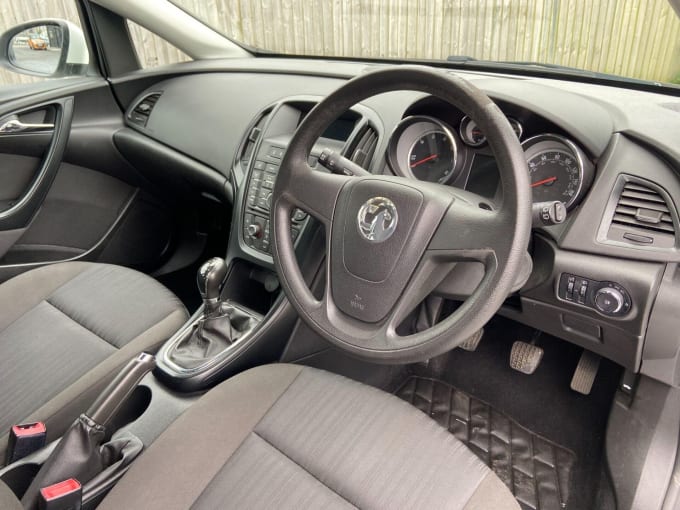 2012 Vauxhall Astra