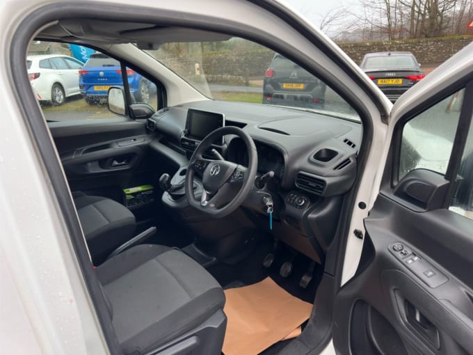 2025 Vauxhall Combo