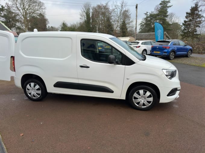 2025 Vauxhall Combo