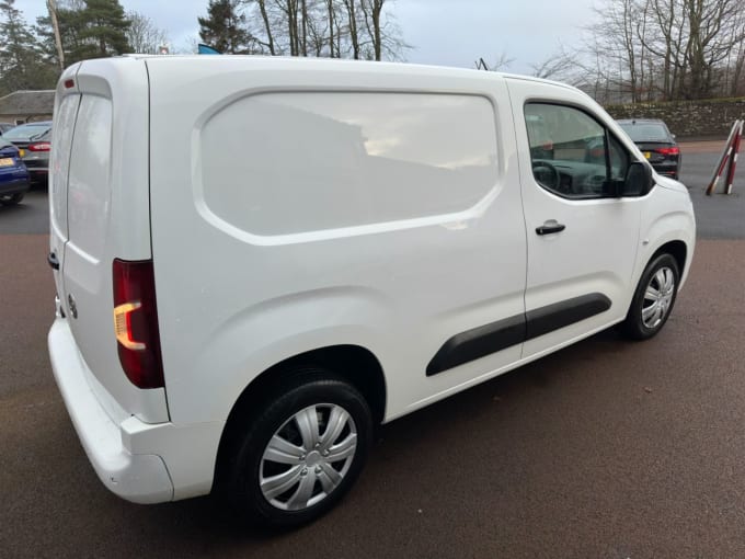 2025 Vauxhall Combo