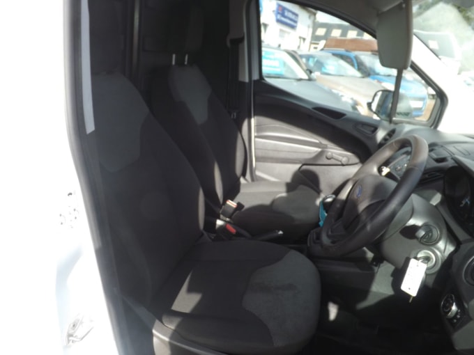 2025 Ford Transit Courier