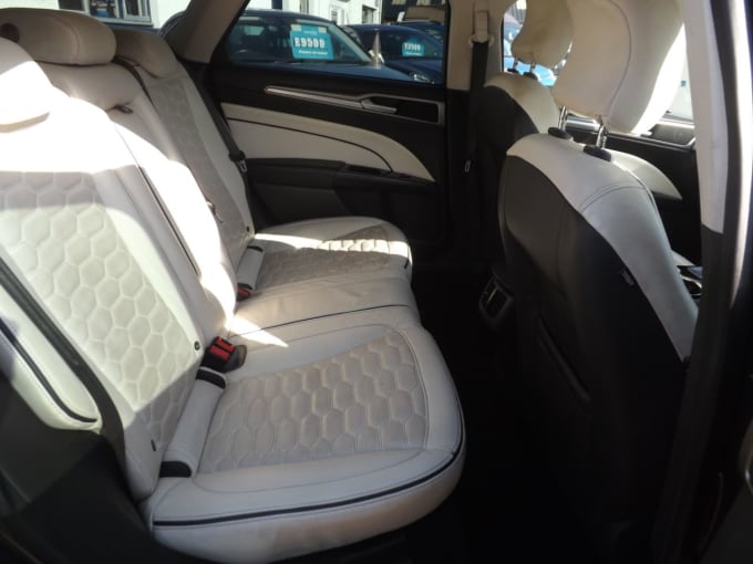2025 Ford Mondeo
