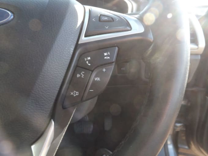 2025 Ford Mondeo