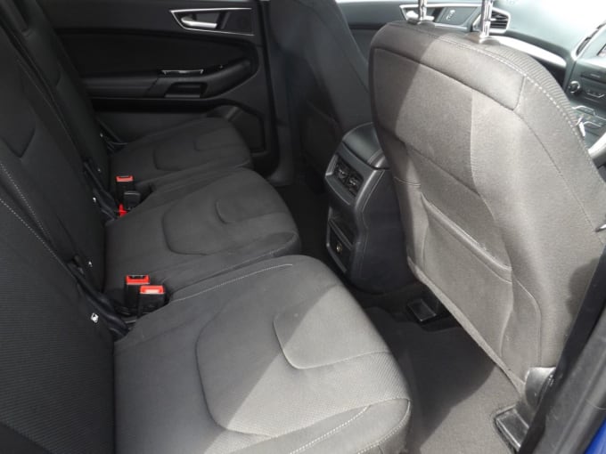 2025 Ford S-max