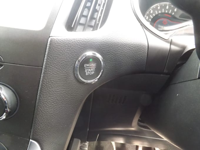 2025 Ford S-max