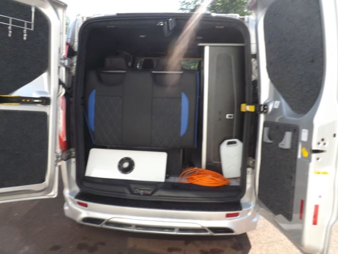2025 Ford Transit Custom