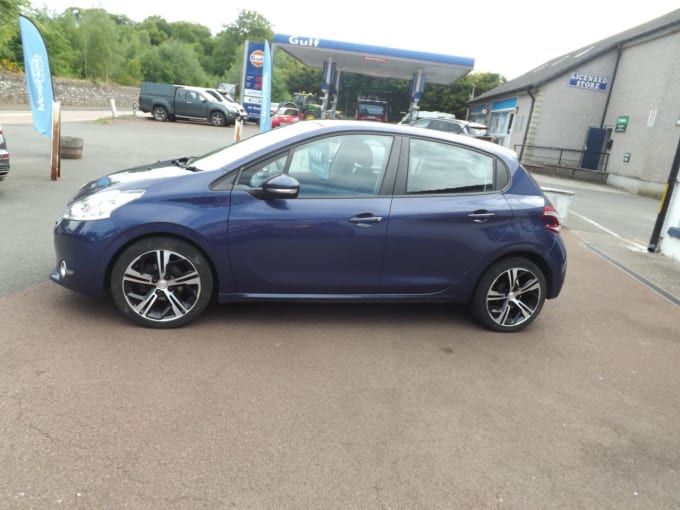 2025 Peugeot 208