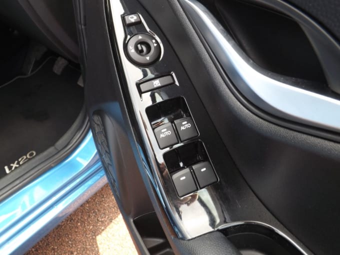 2025 Hyundai Ix20