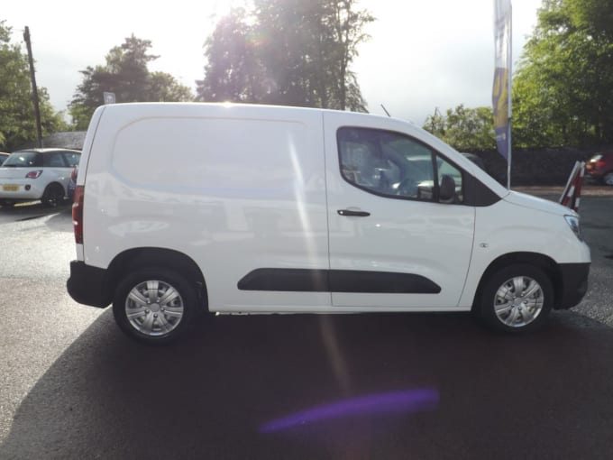 2025 Vauxhall Combo