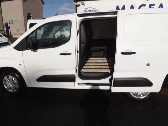 2025 Vauxhall Combo