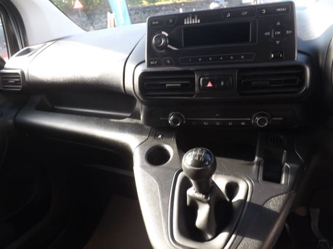 2025 Vauxhall Combo