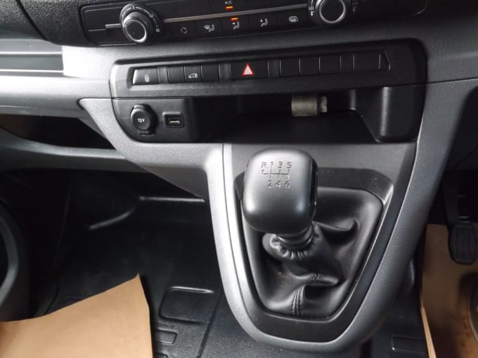 2025 Vauxhall Vivaro