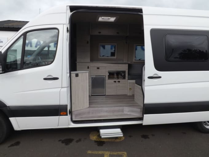 2025 Volkswagen Crafter