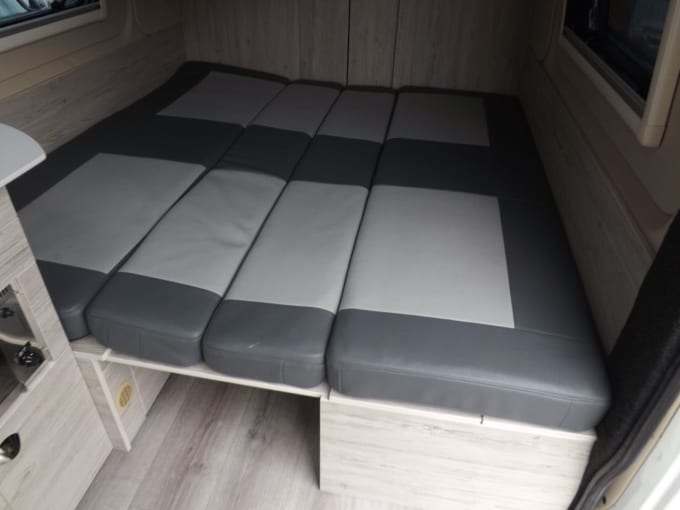 2025 Volkswagen Crafter