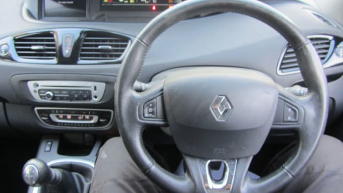 2015 Renault Scenic