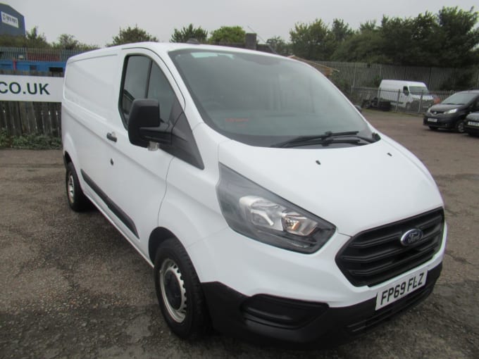 2024 Ford Transit Custom