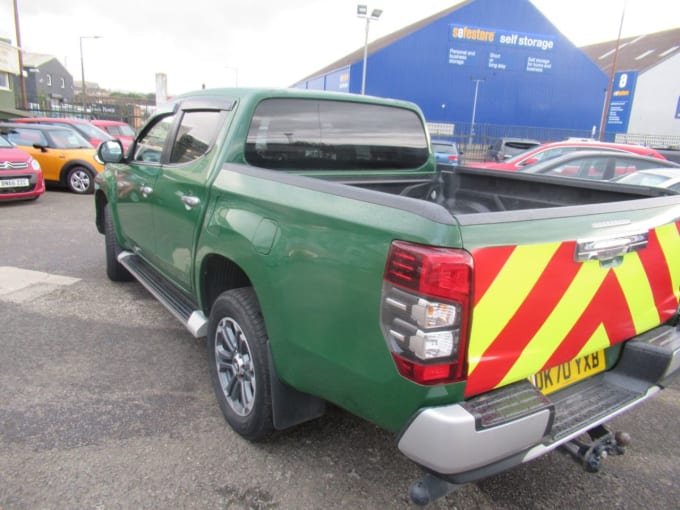 2024 Mitsubishi L200