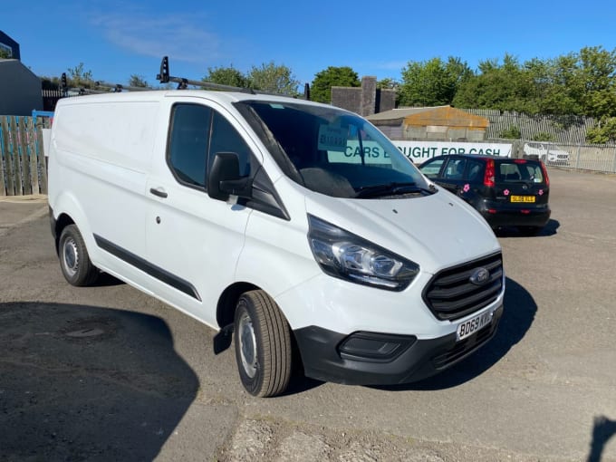 2025 Ford Transit Custom