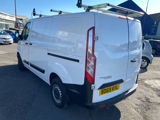2025 Ford Transit Custom