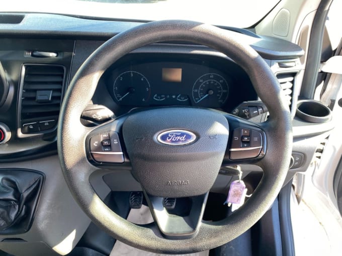 2025 Ford Transit Custom